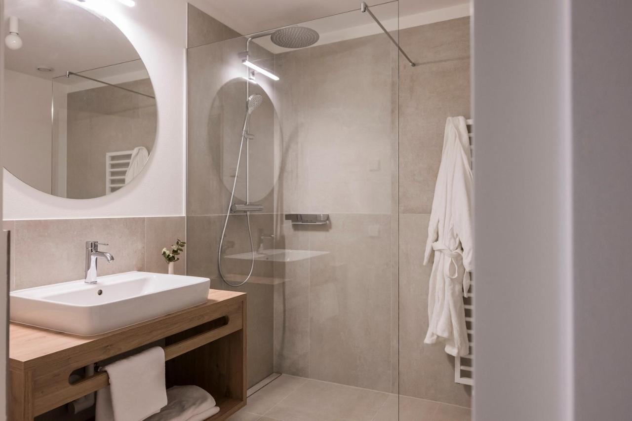 Astor Apartments ヴァルダーオラ エクステリア 写真